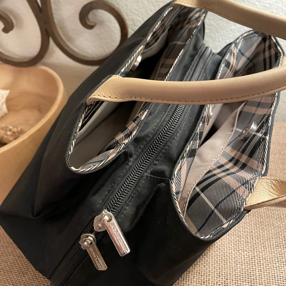 Burberry handbag - Picture 4 of 14